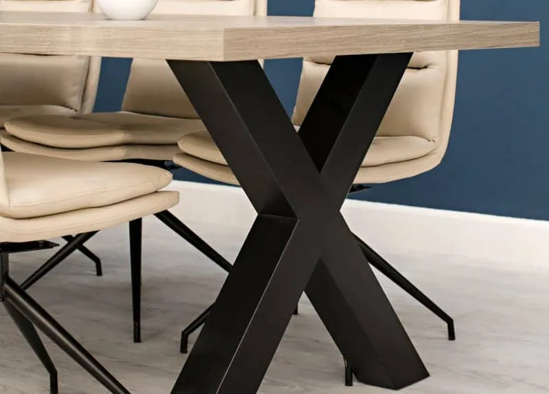 Dallas Dining Table - Oak