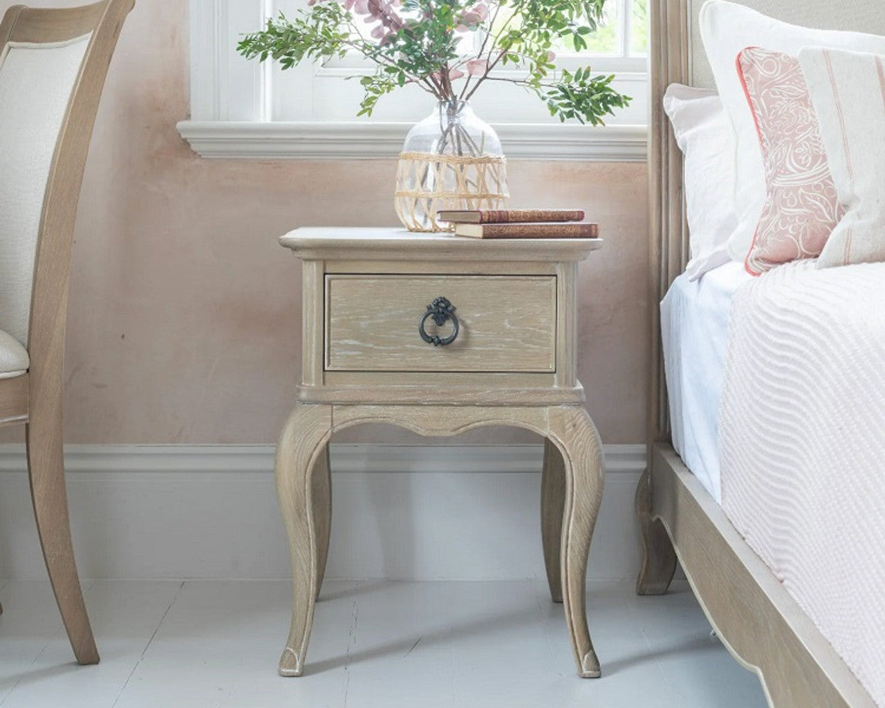 Arles 1 Drawer Bedside Table – Aged Oak Finish